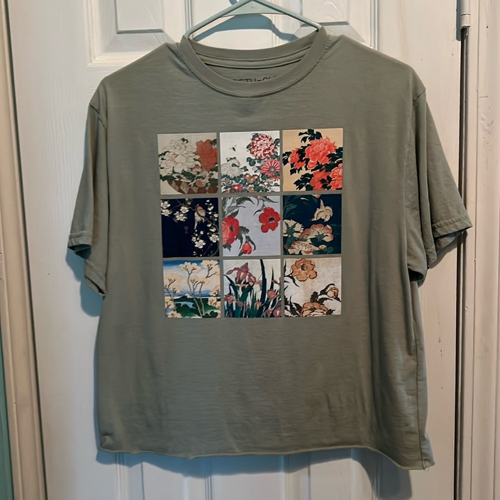 Floral crop shirt